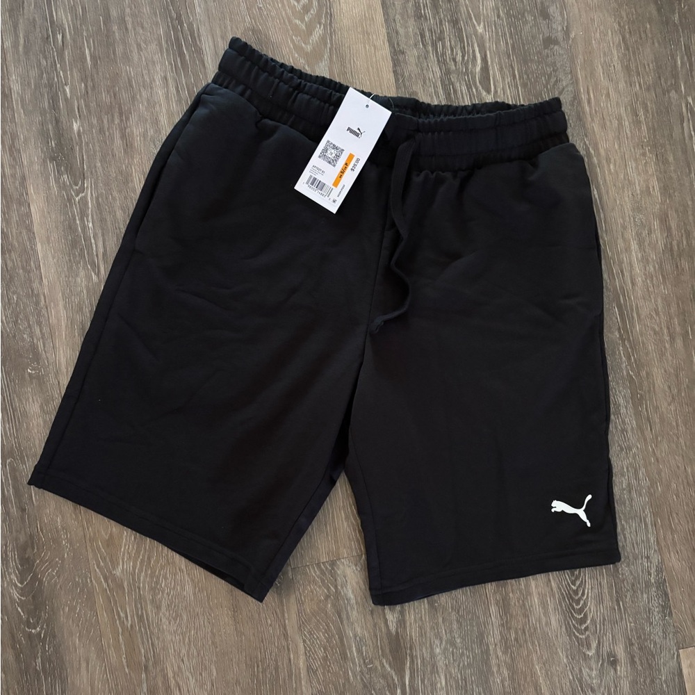 PUMA Men's Black Athletic Shorts sz small NWT